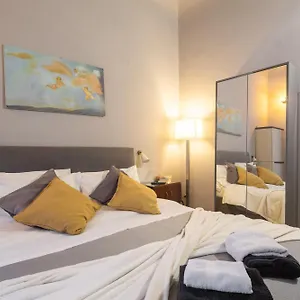 https://tornabuoni-apartment-in-old-town-center-firenze.it-tuscanyhotel.com